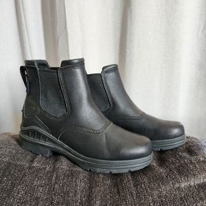 Ariat black barnyard boots
